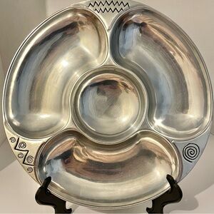 The Wilton Co. Pewter Round Divided Serving Dish Chips and Dip Veggie Tray VTG